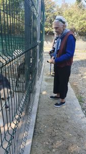 Un gruppo di anziani è venuto a visitare il nostro rifugio